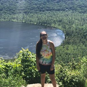 Meet your Posher, Kendra